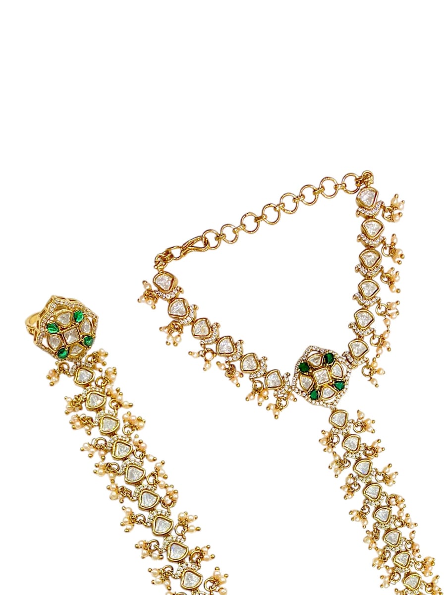 Jannat Green Kundan Antique Gold Hathphool - detail