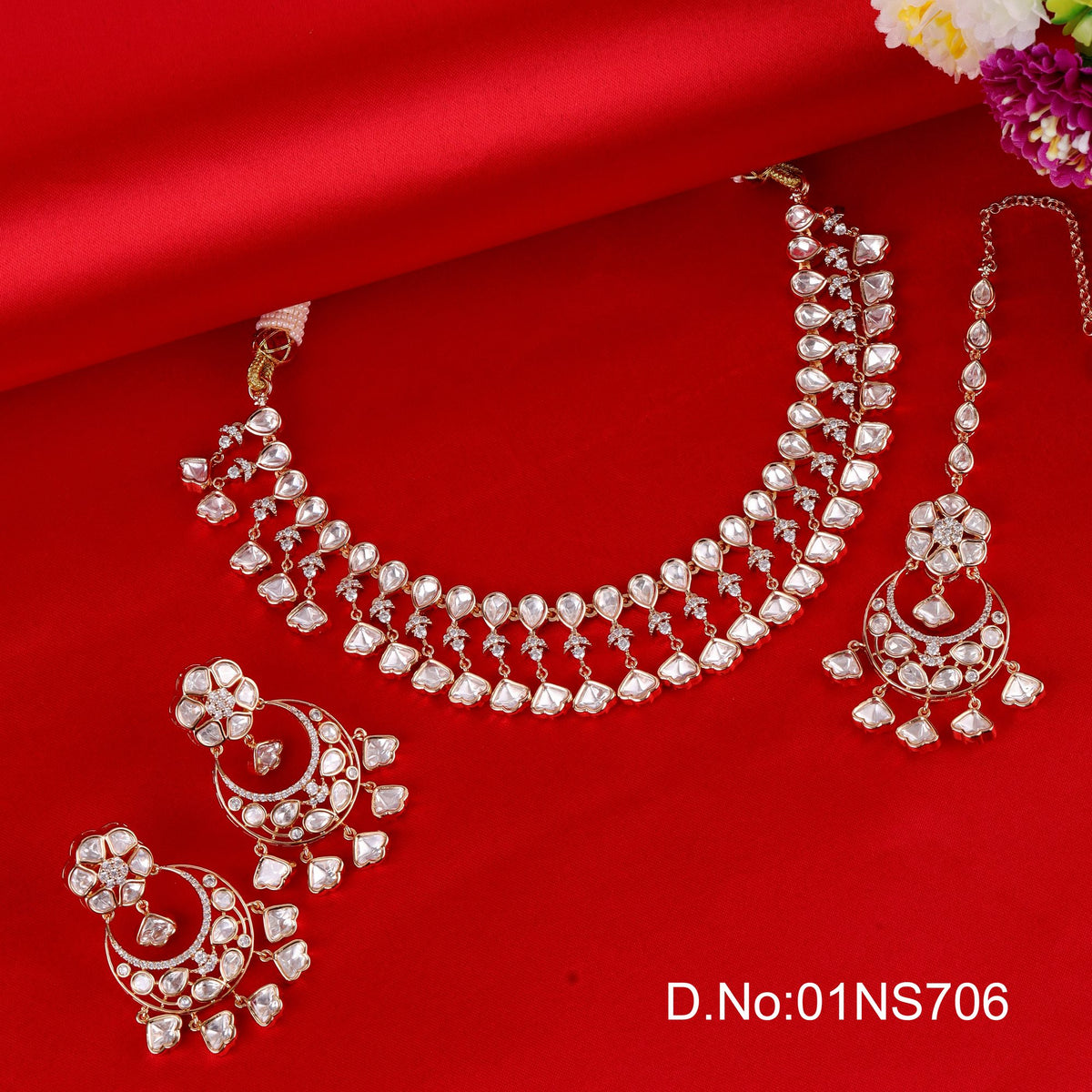 Graceful Necklace Set