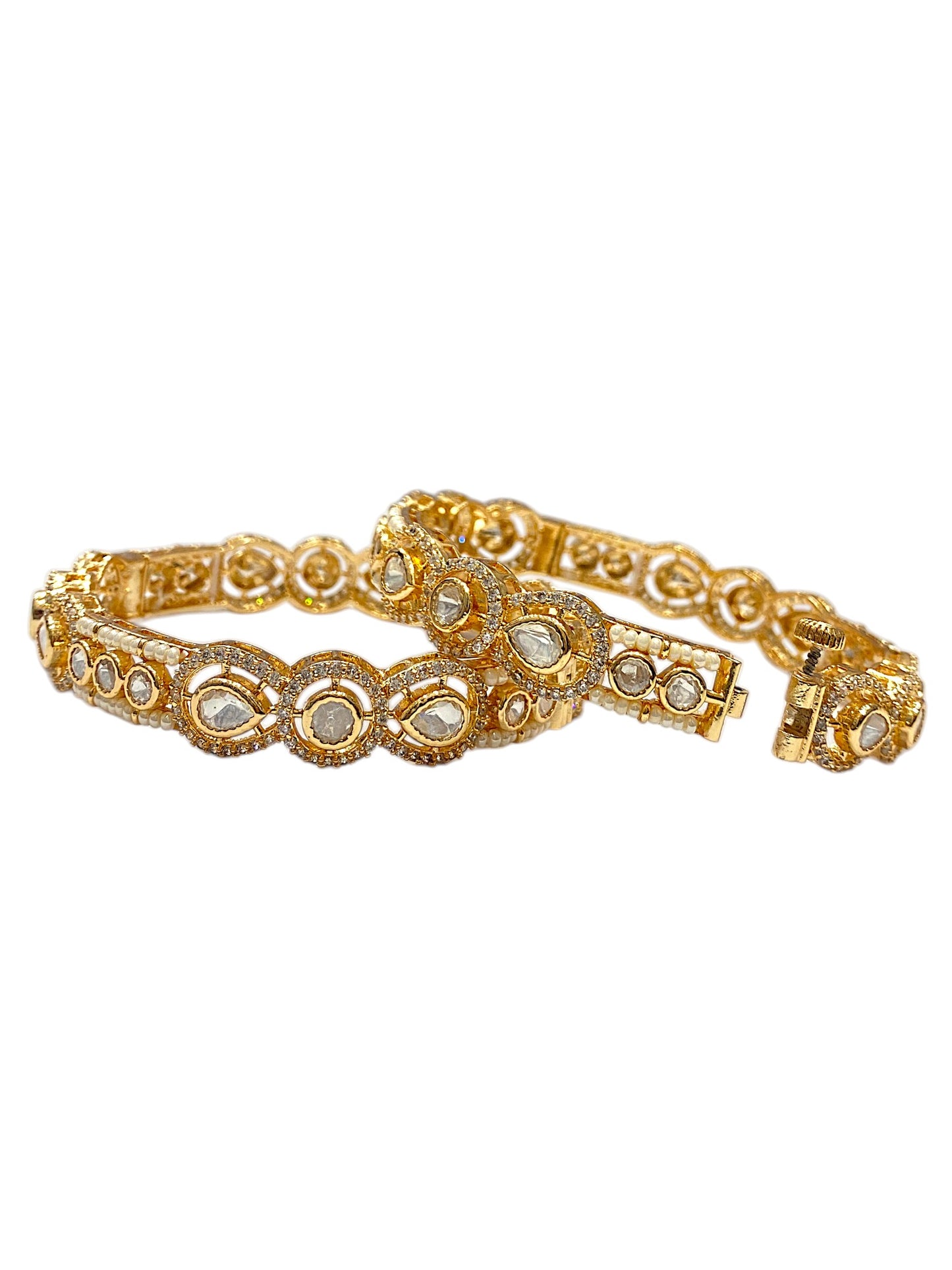 Puja Exclusive Kundan Choodiyan