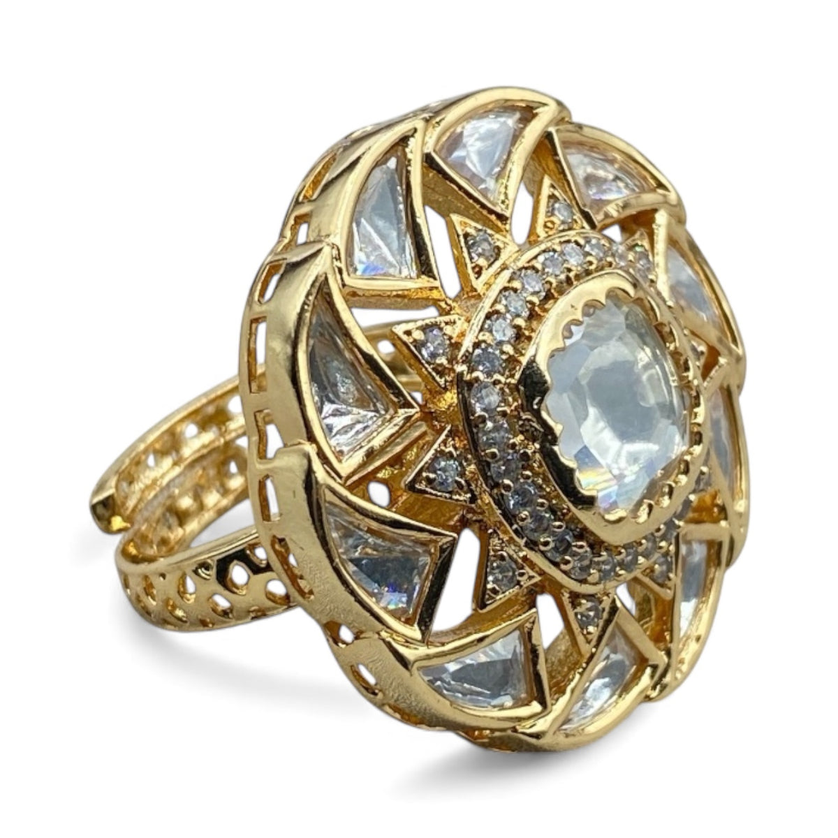 Royal Green Glow Statement Ring