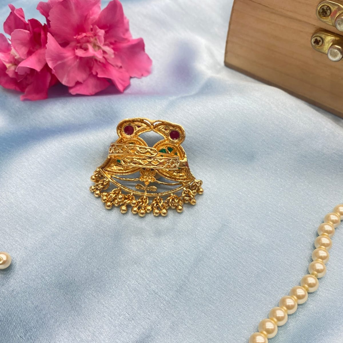 Navratri Antique Gold Ring Set - detail