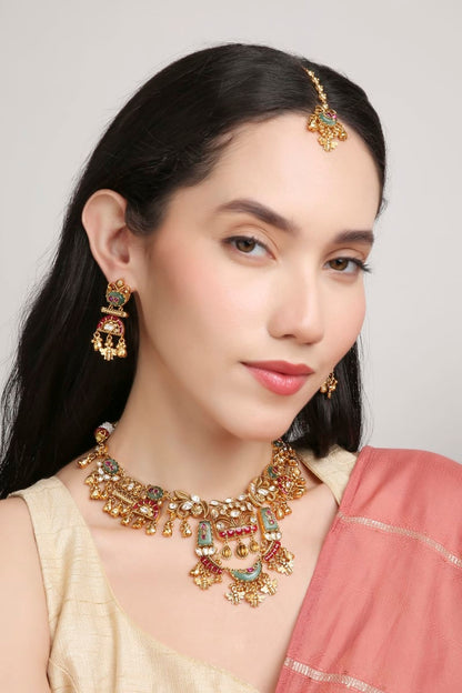 Collar-Length Kundan Necklace Set by Sirini Jewellery, view 4