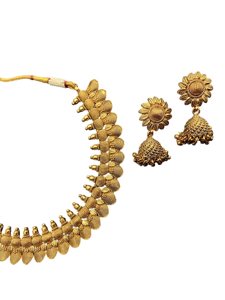 Festive Antique Gold-Plated Long Haar