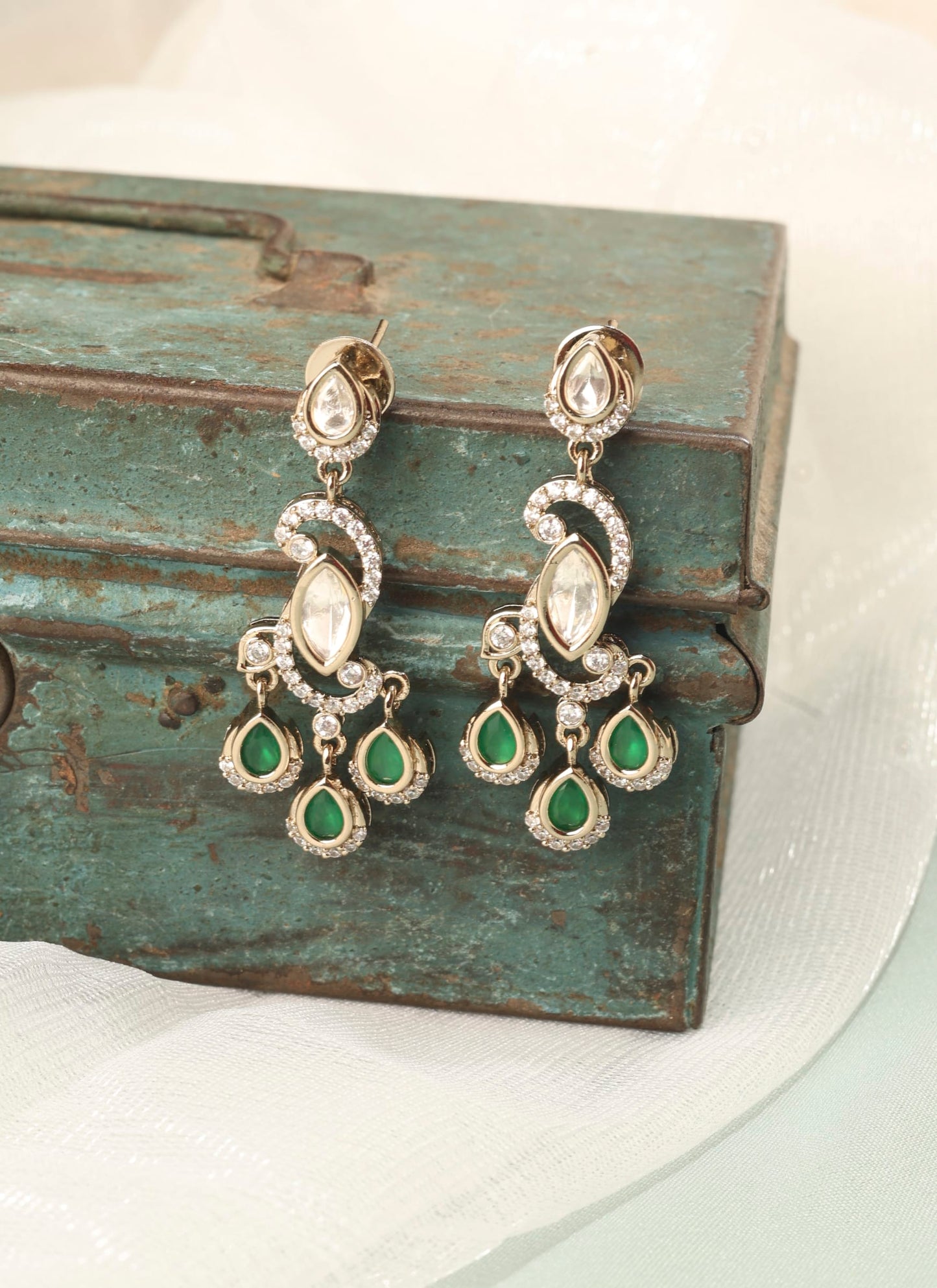 Shimmering Mehendi Plated Green Necklace Set