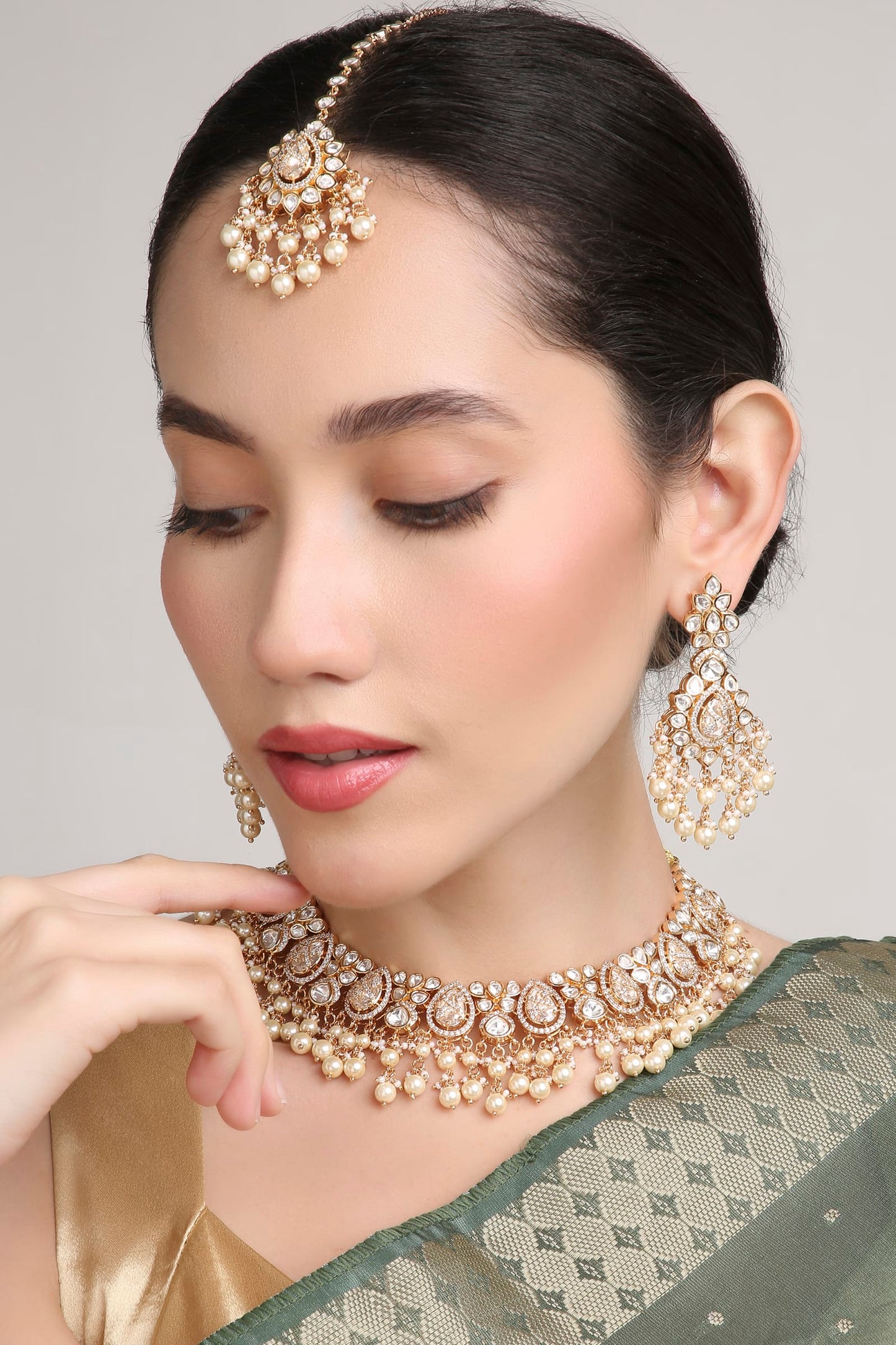 Shimmering Kundan Haar Set