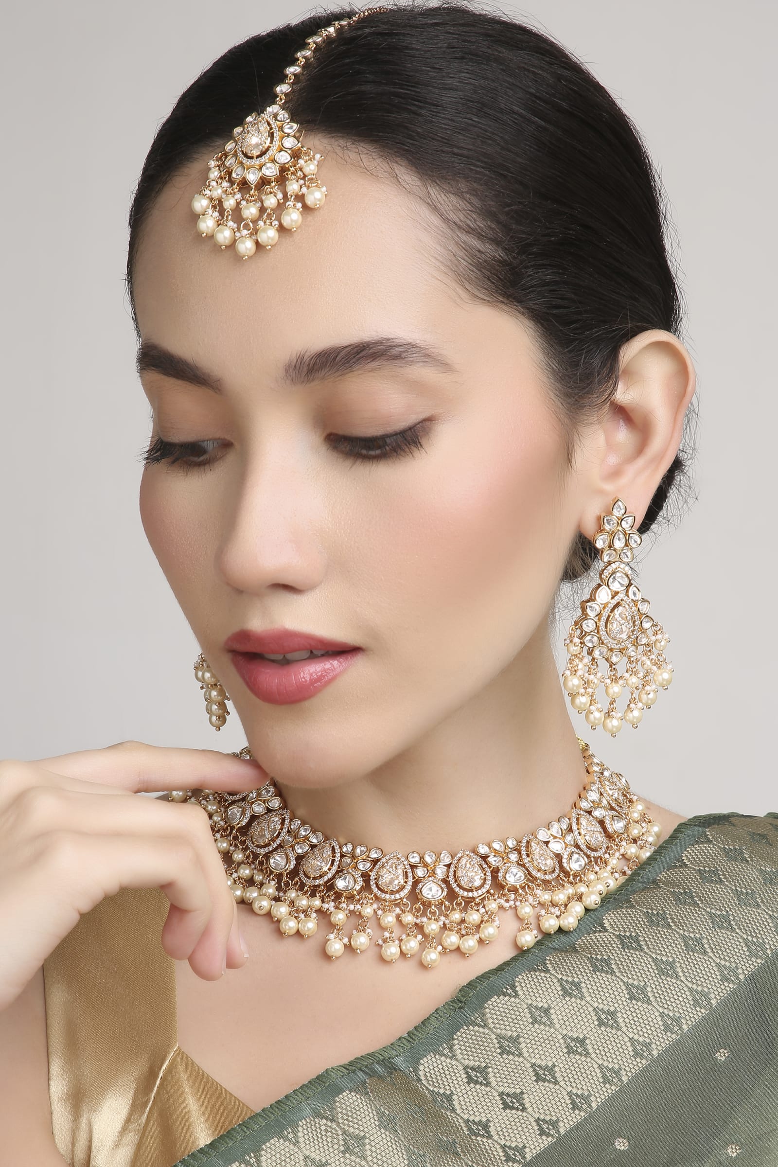Shimmering Kundan Haar Set
