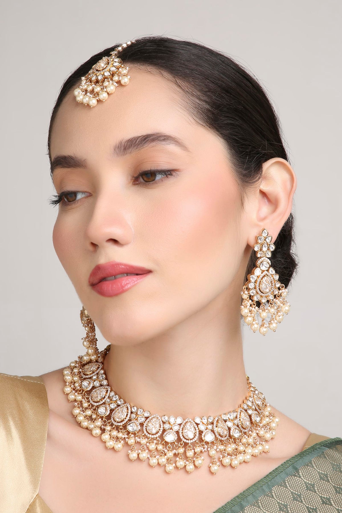 Shimmering Kundan Haar Set