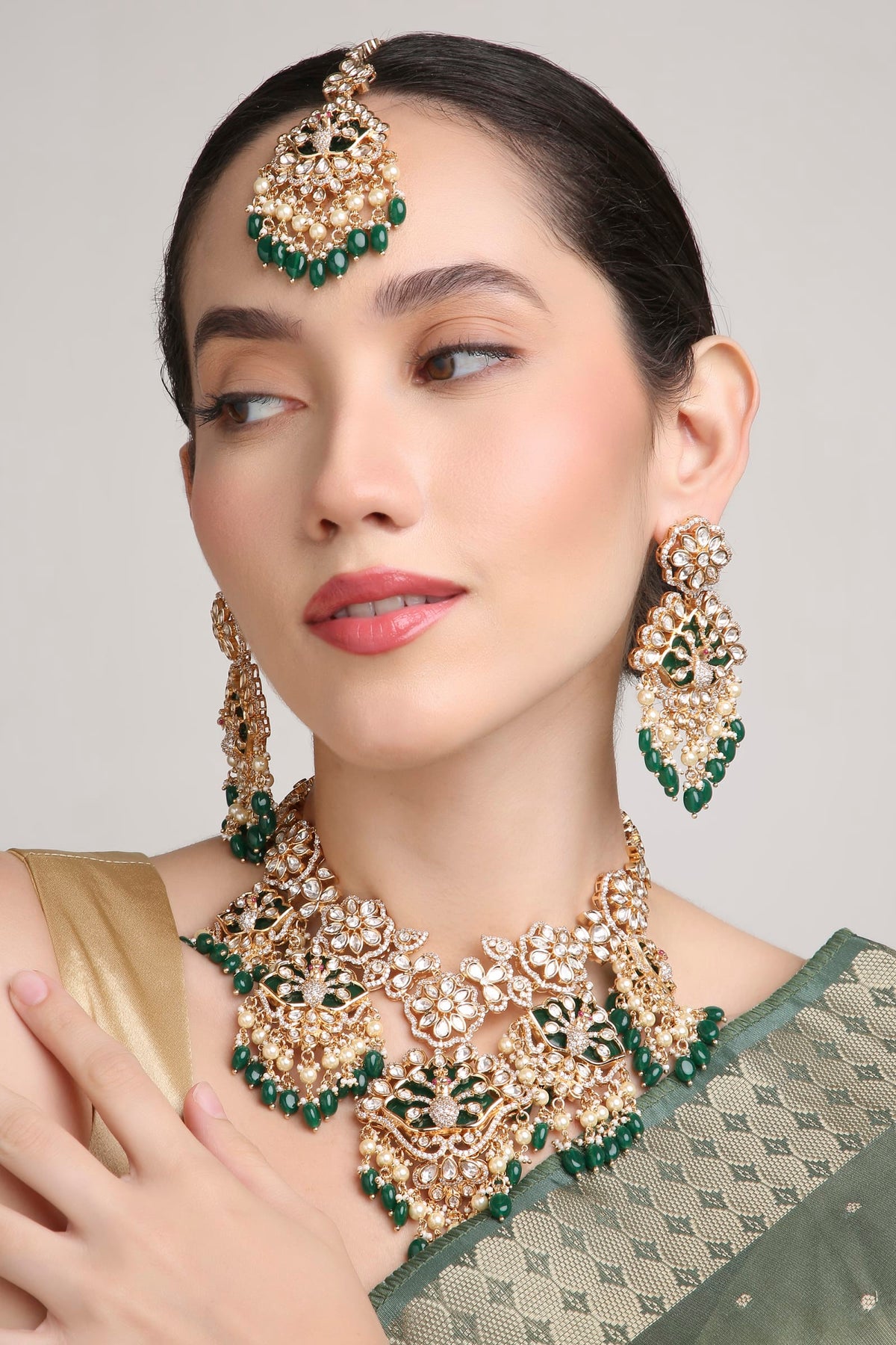 Navratri Pearl Pendant Set