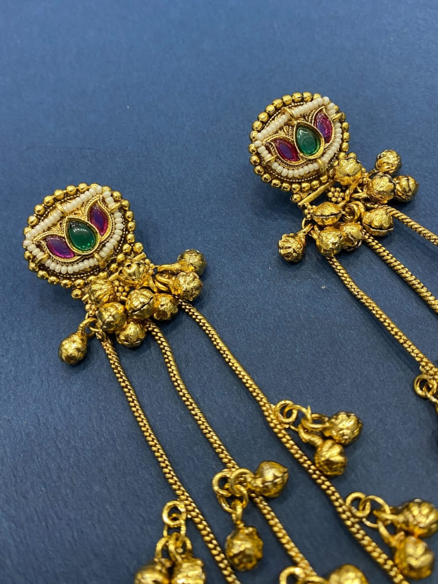 Puja Kundan Chandbali Earrings - detail
