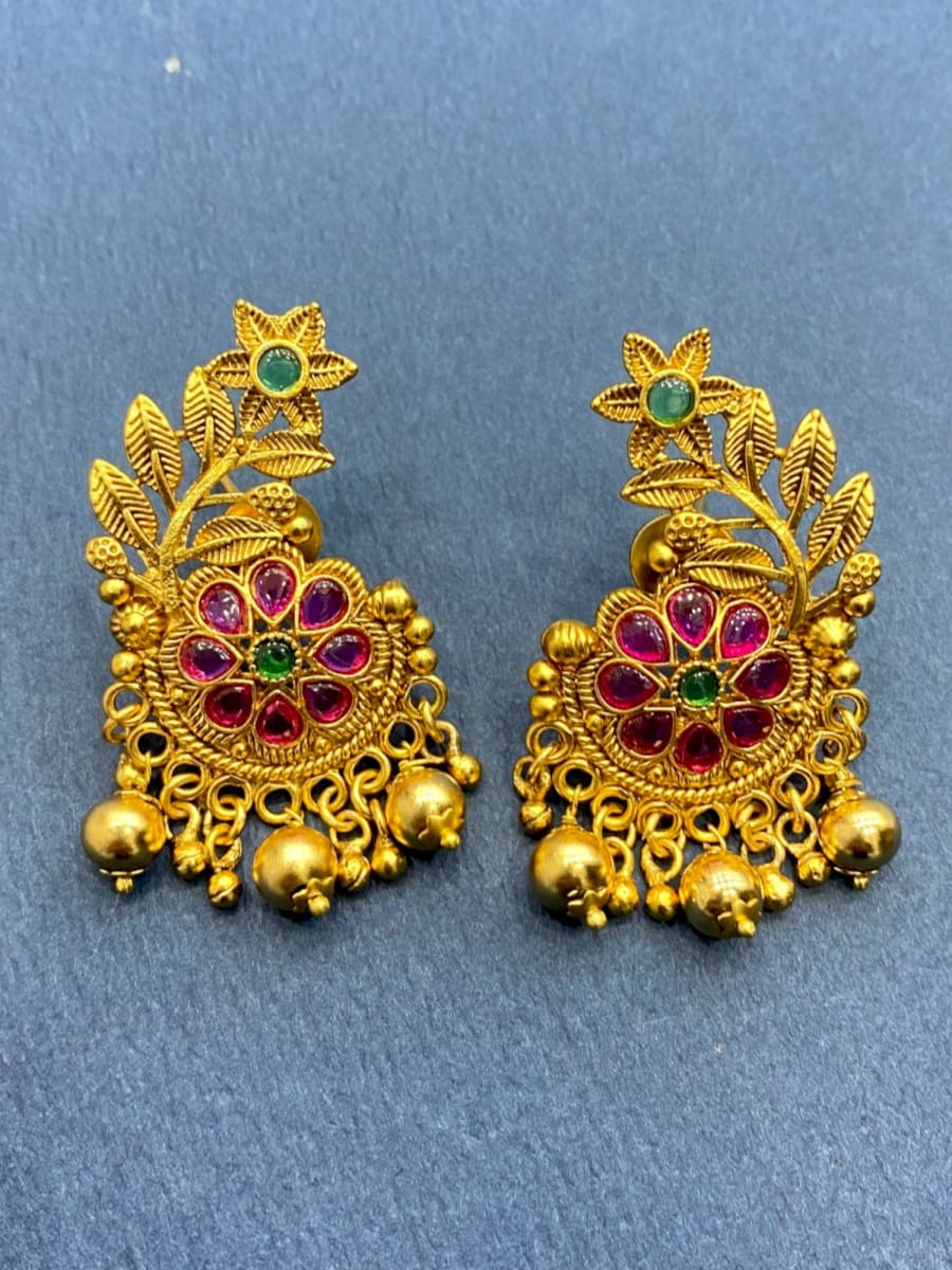 Temple Gold Neckalce Set - detail