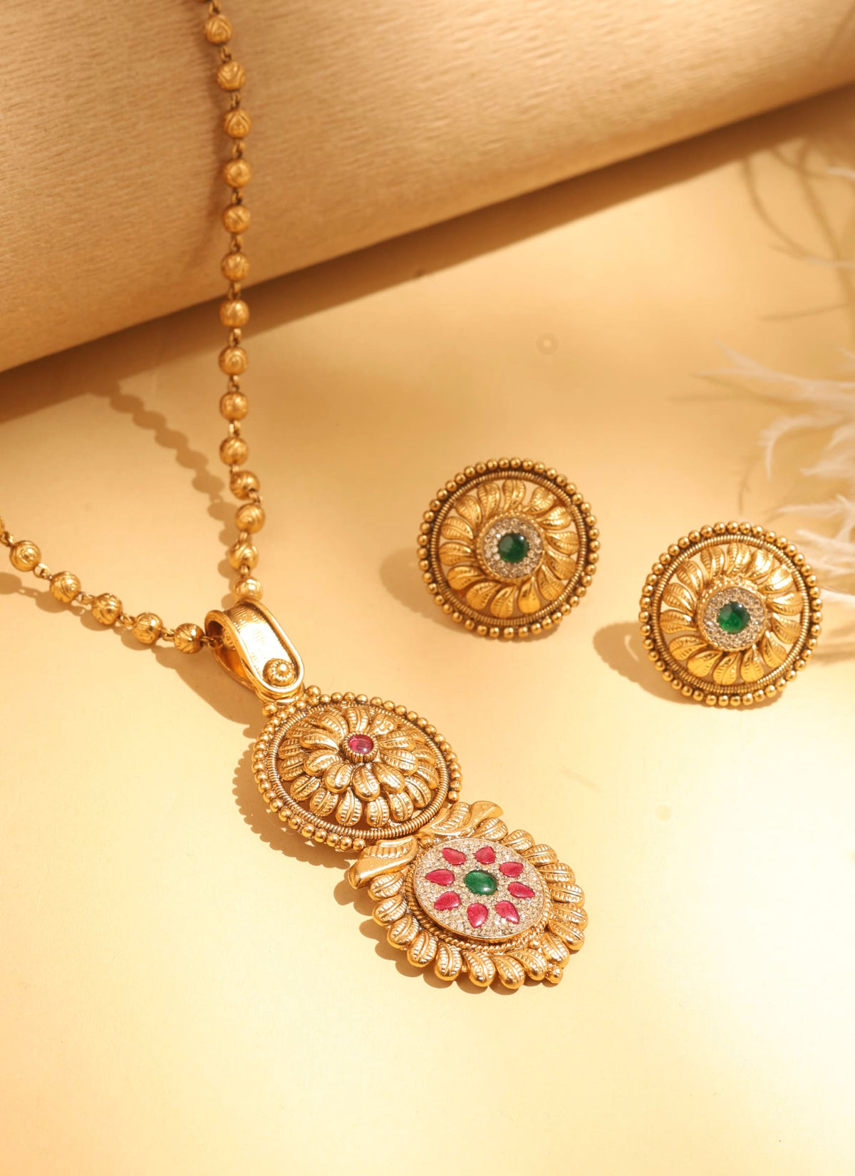 Temple Pendant Long Haar