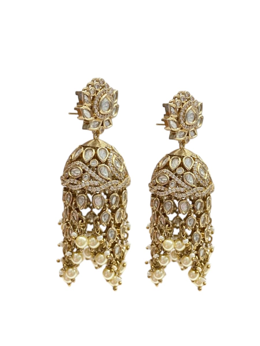 Lavish Kundan Jhumkis - detail