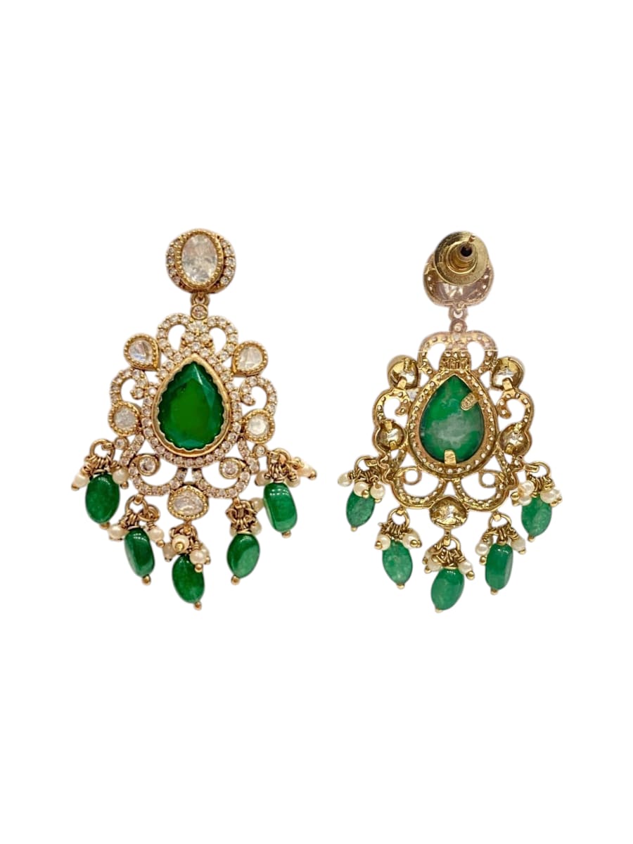 Teej Pearl Earring Set - detail