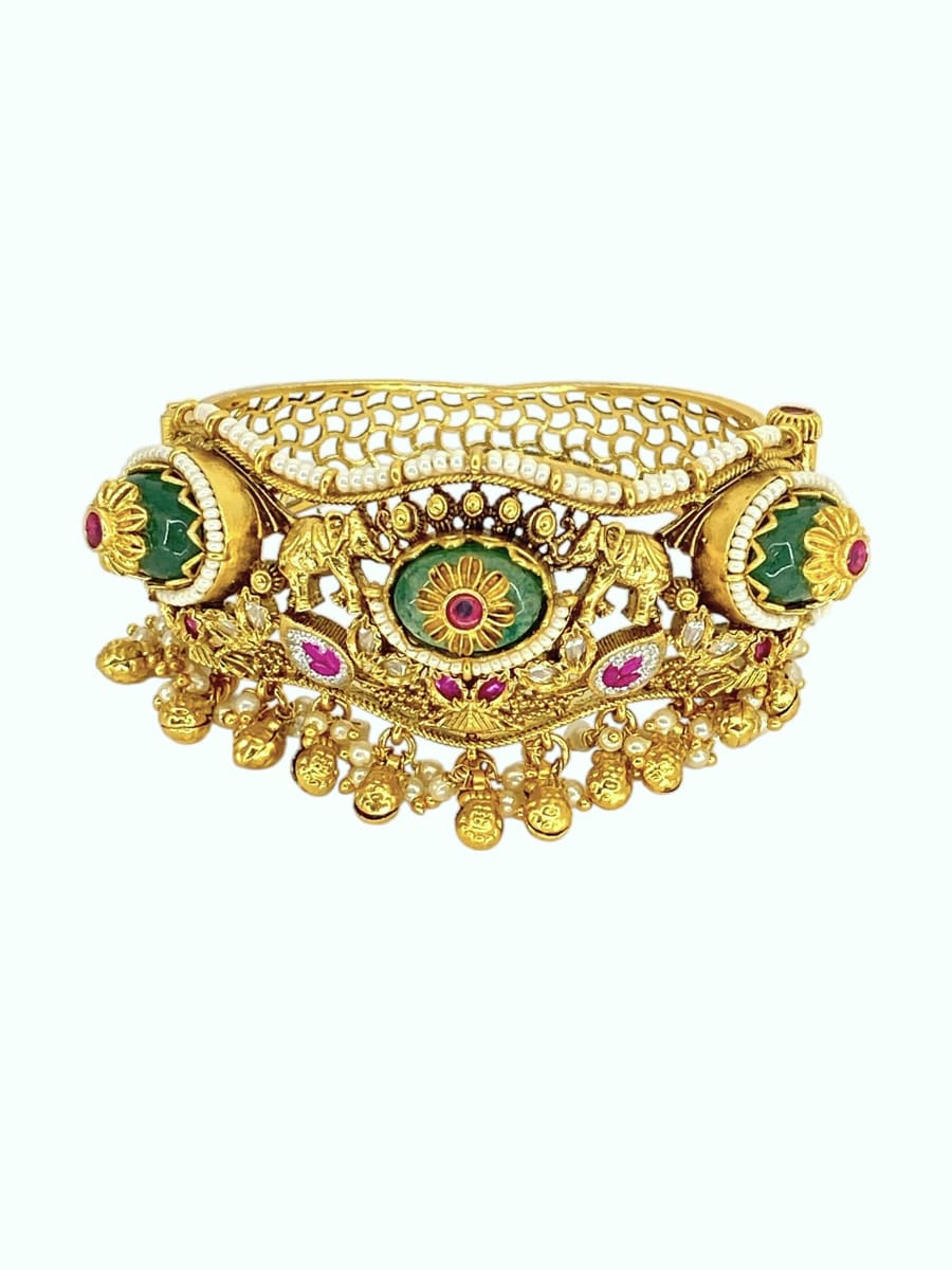 Emerald Kemp stone Elephant Heritage Kada - detail 1