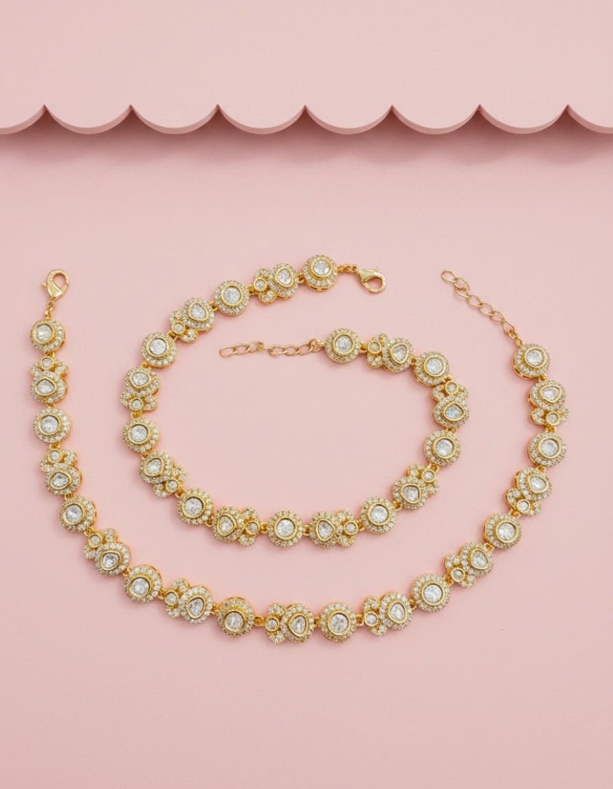 Regal Radiance Anklet - detail
