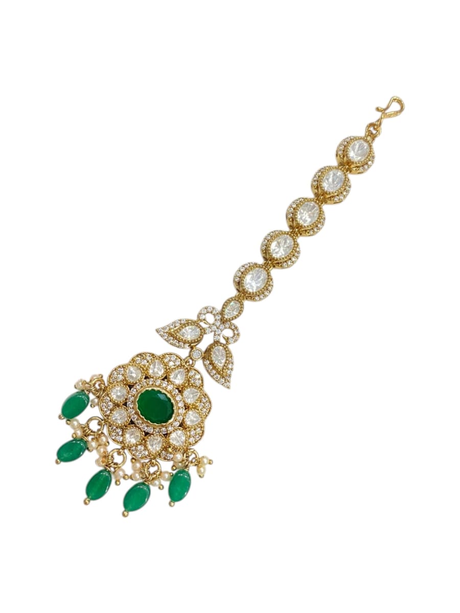 Floral Kundan Maang Tikka With Green Bead Hanging | Antique Gold Finish - detail