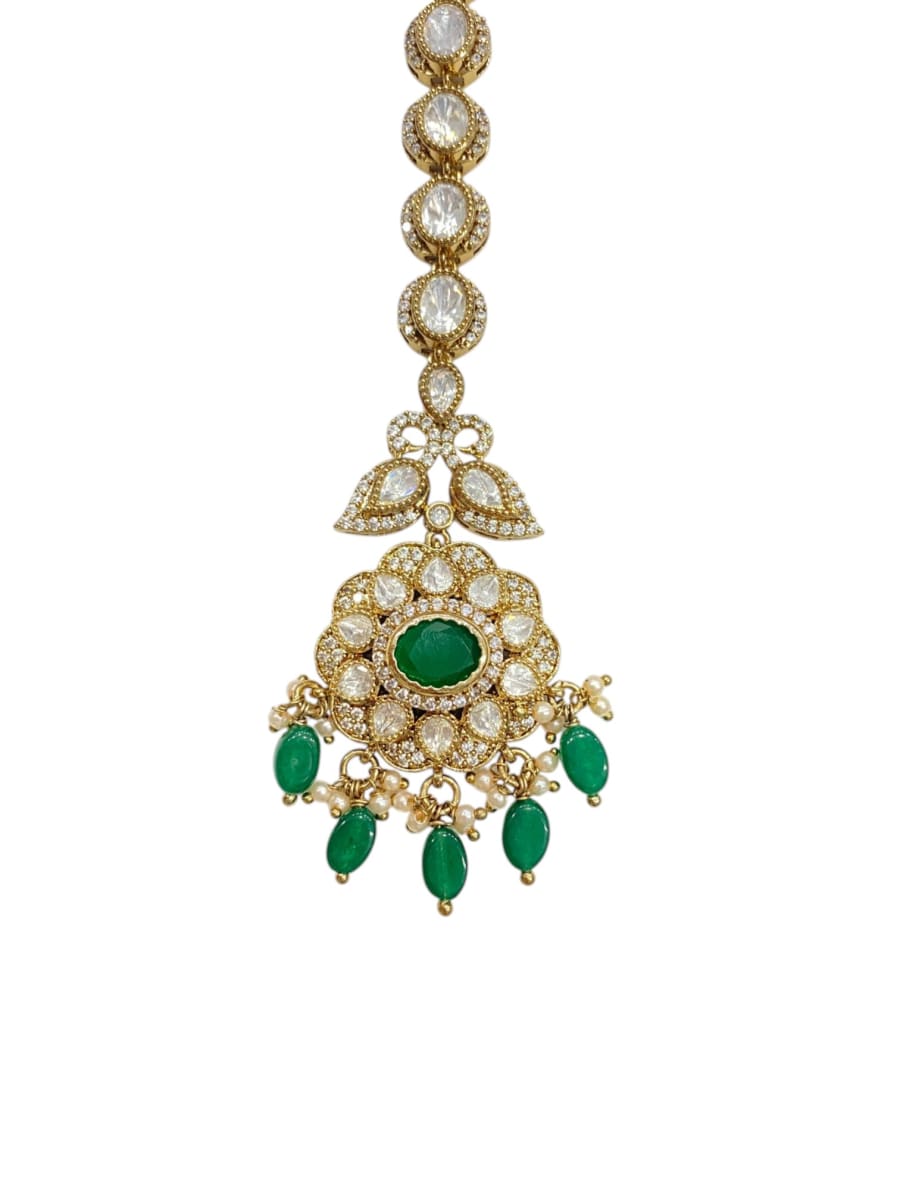 Floral Kundan Maang Tikka With Green Bead Hanging | Antique Gold Finish - detail