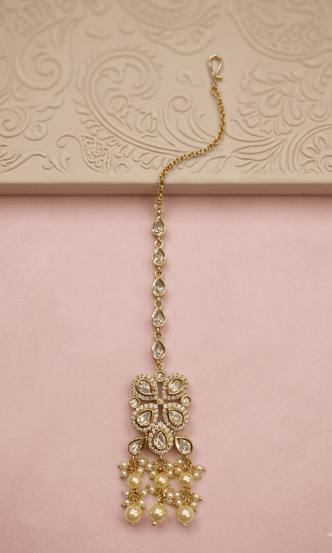 Shimmering White Kundan Tikka