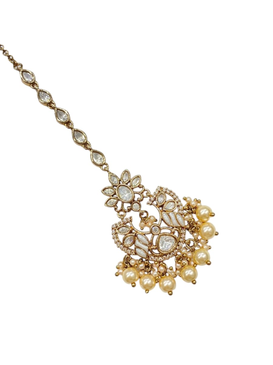 White Blossom Maang Tikka - detail
