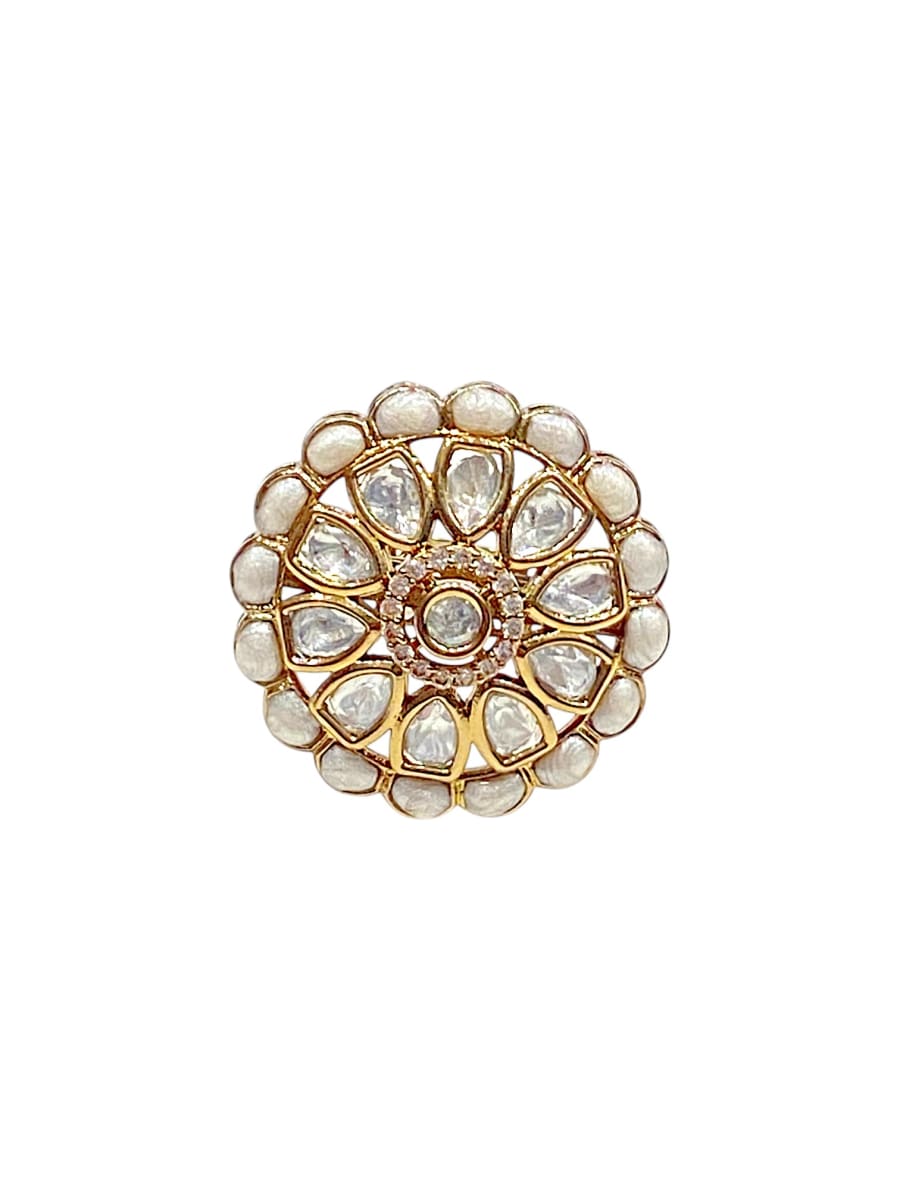 Floral Elegance White Ring - detail
