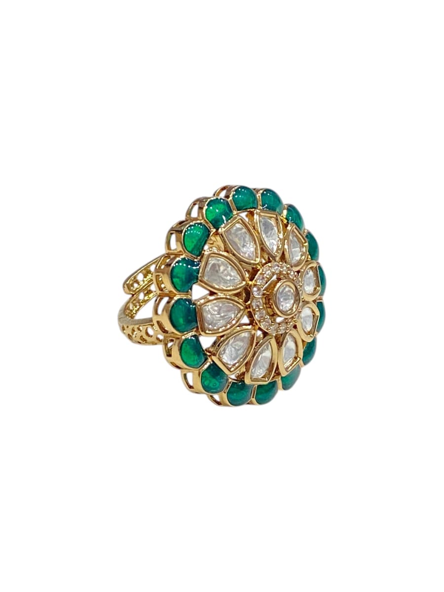 Floral Elegance Green Ring - detail