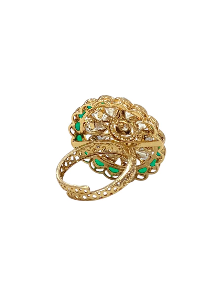 Floral Elegance Green Ring - detail