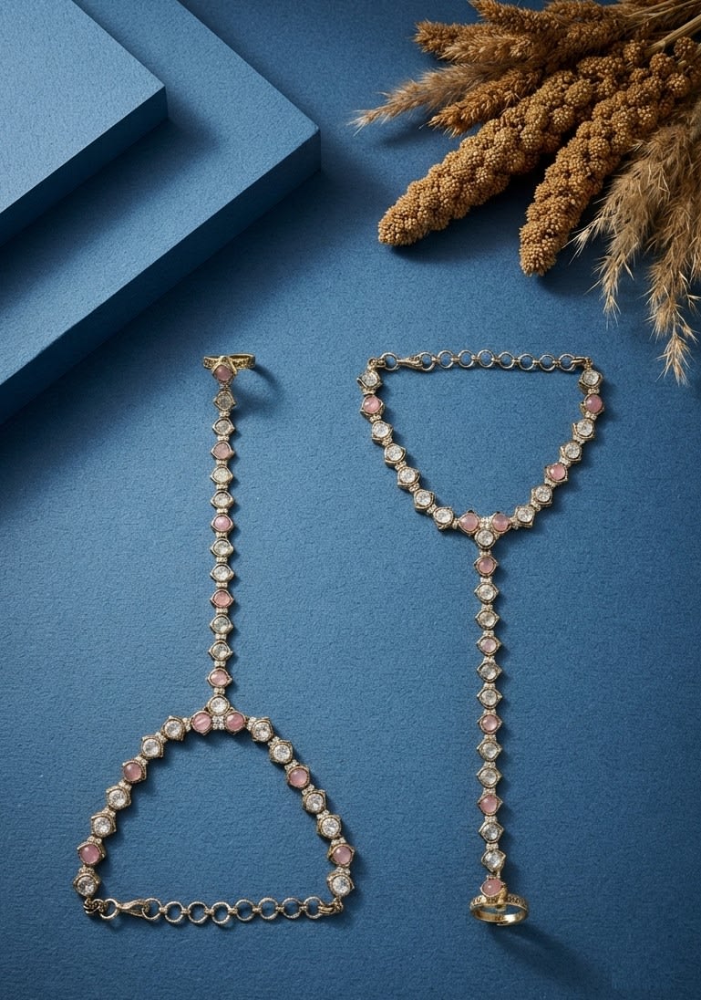 Mehendi Glow Pink Kundan Hathphool
