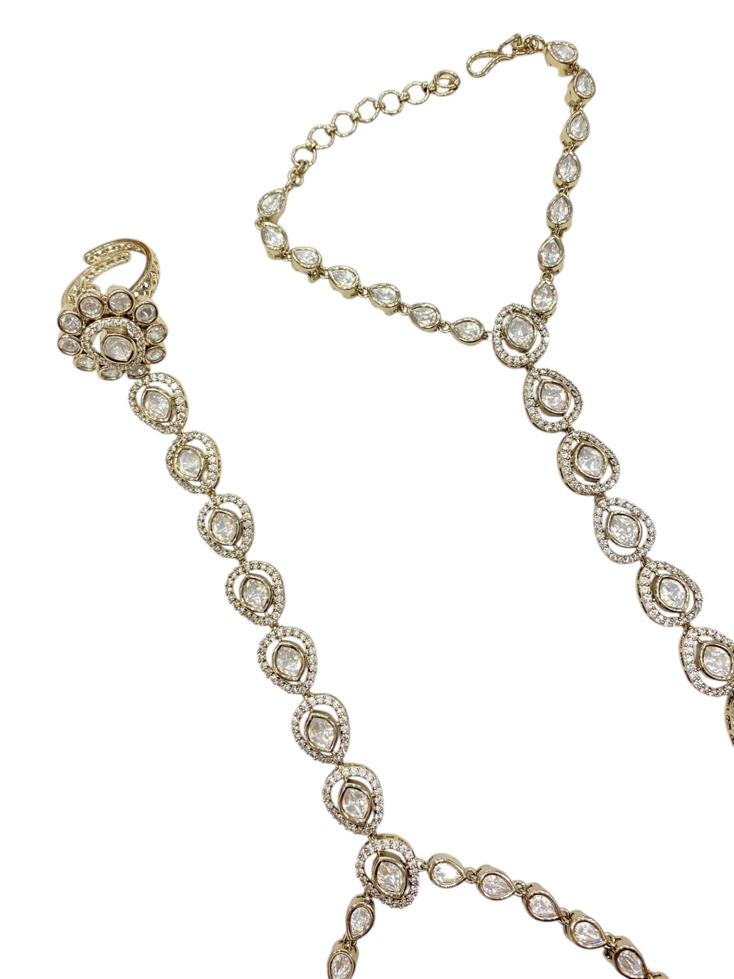 Astonished White Kundan Hathphool | Mehendi Finish