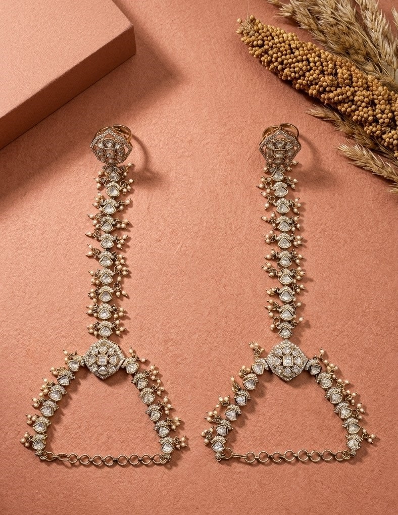 Rajwadi Mehendi Finish Kundan Hathphool