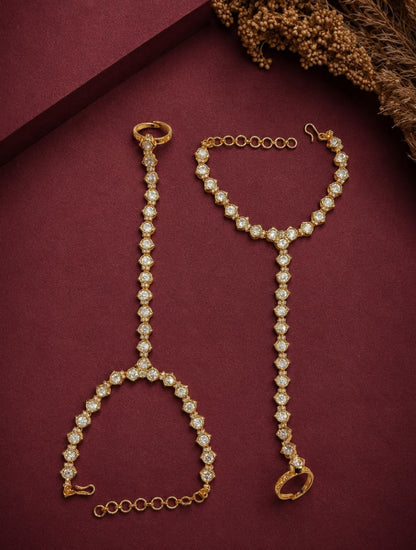 White Elegance Kundan Hathphool - White Polki Kundan by Sirini Jewellery, Bridal wear