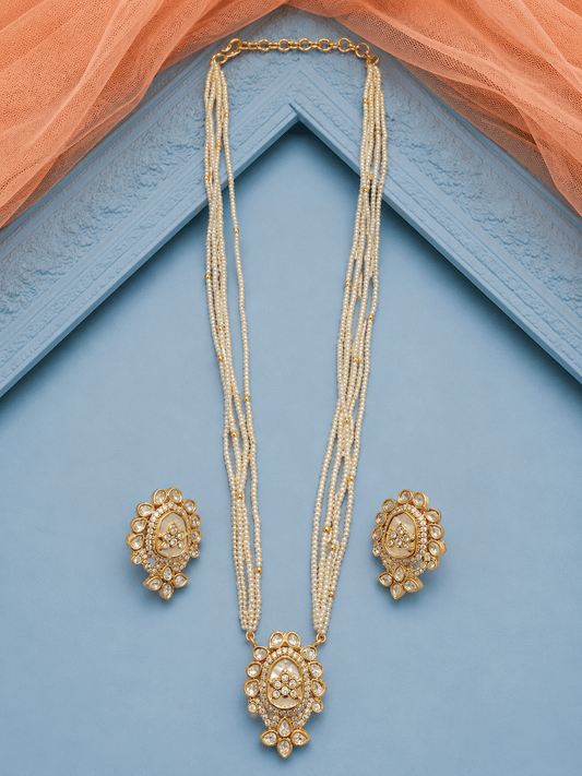 Elegant Pearl Strand White Kundan Pendant Set